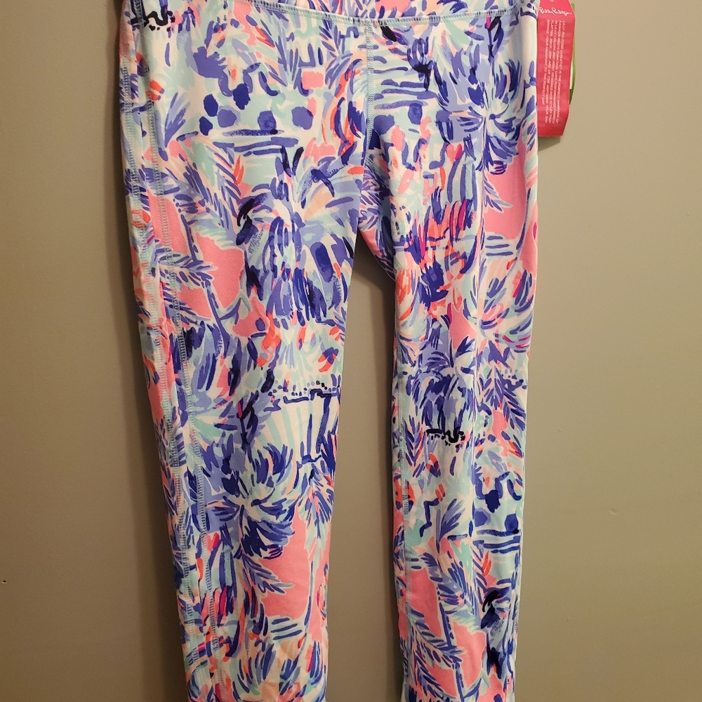 Lilly Pulitzer luxletic upf 50 weekender cropped